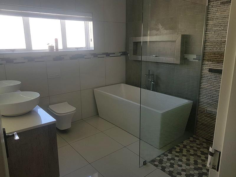 To Let 4 Bedroom Property for Rent in Edgemead Western Cape